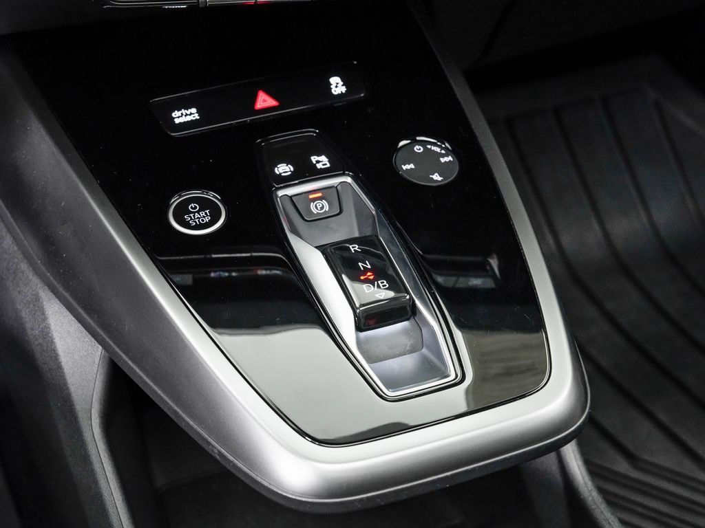 Used 2023 Audi Q4 e-tron Premium Plus RWD image 19