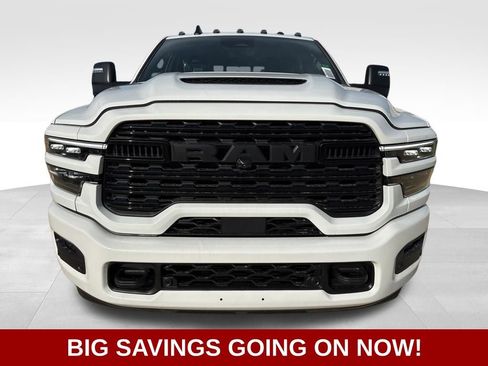 New 2026 RAM 2500 Limited AWD/4WD image 10