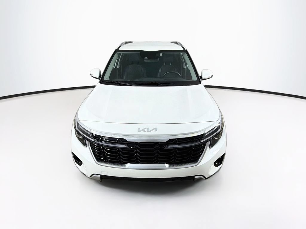Used 2024 Kia Seltos S AWD/4WD image 2