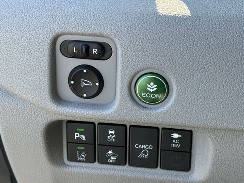 Used 2018 Honda Ridgeline RTL-E image 10