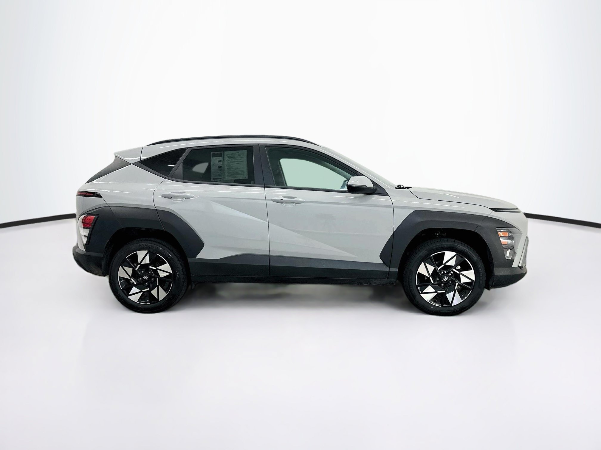 Used 2025 Hyundai Kona SEL AWD/4WD image 10