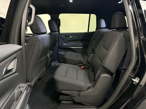 New 2026 Chevrolet Traverse LT w/ Driver Confidence Package image 17