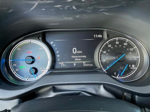 Used 2024 Toyota Venza XLE AWD/4WD image 13