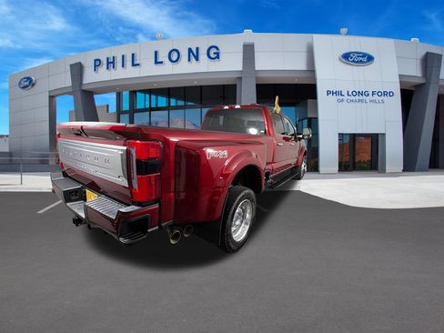 Certified 2025 Ford F450 Platinum w/ Platinum Plus Package AWD/4WD image 5