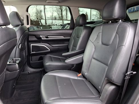 Used 2021 Kia Telluride S image 9