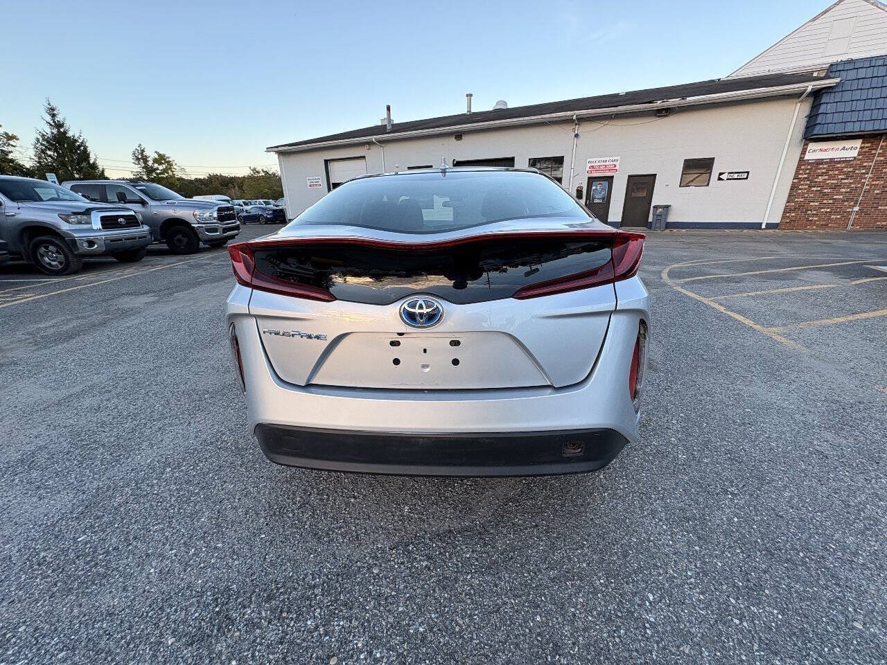 Used 2017 Toyota Prius Prime Plus FWD image 8