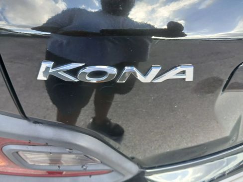 Used 2021 Hyundai Kona SEL FWD image 15