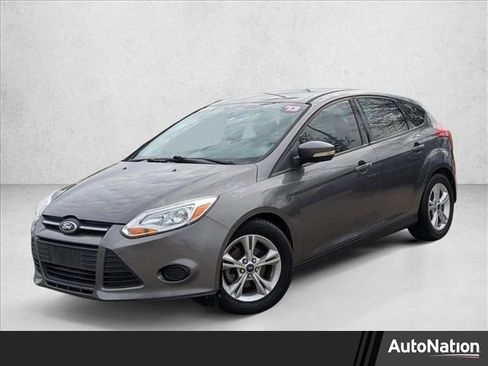 Used 2013 Ford Focus SE image 1