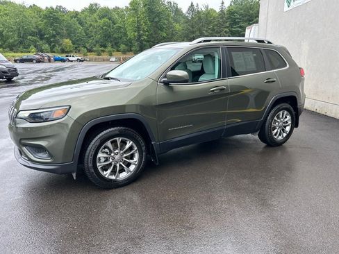 Used 2021 Jeep Cherokee Latitude Lux AWD/4WD image 2