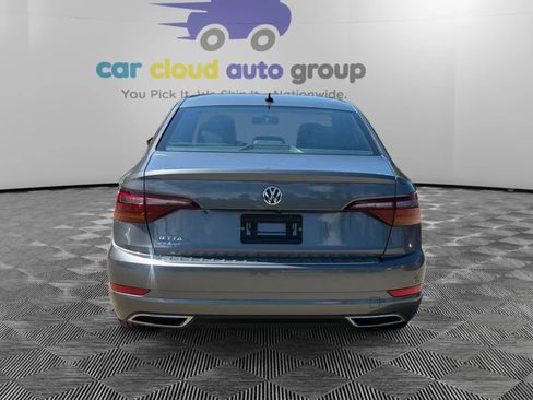 Used 2019 Volkswagen Jetta R-Line FWD image 4