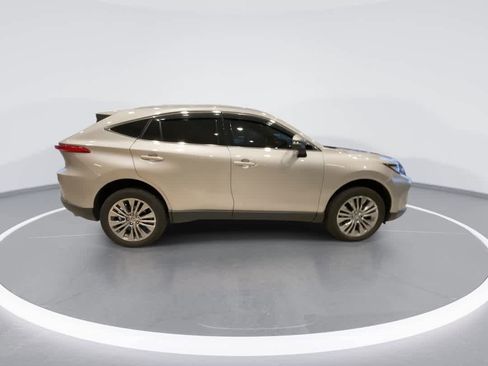 Certified 2022 Toyota Venza Limited w/ Advanced Technology Package AWD/4WD image 9