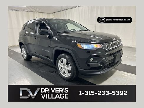 Used 2022 Jeep Compass Latitude w/ Convenience Group AWD/4WD image 1
