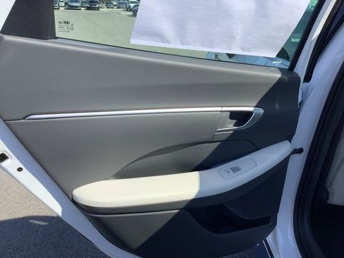 New 2026 Hyundai Sonata SEL image 17