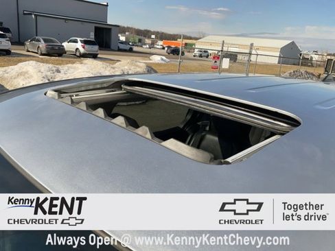 Used 2023 Honda Odyssey EX-L image 11