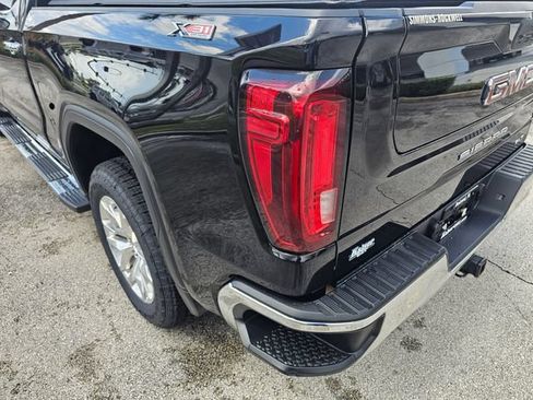 Used 2021 GMC Sierra 1500 SLT w/ X31 Off-Road Package AWD/4WD image 15