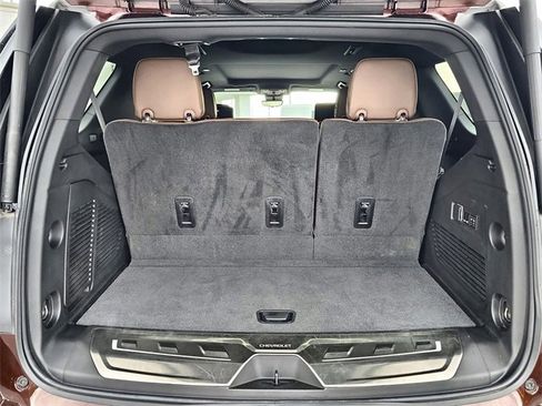 Used 2023 Chevrolet Tahoe High Country w/ LPO, Illumination Package image 16