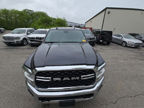 Used 2022 RAM 2500 Big Horn w/ Level B Equipment Group AWD/4WD image 13