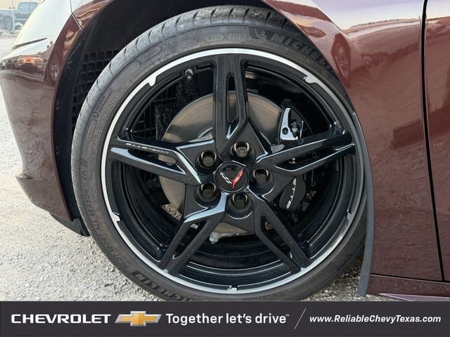Used 2022 Chevrolet Corvette Stingray Coupe w/ Battery Protection Package RWD image 10
