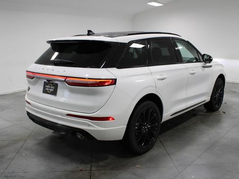 New 2026 Lincoln Corsair Reserve image 8