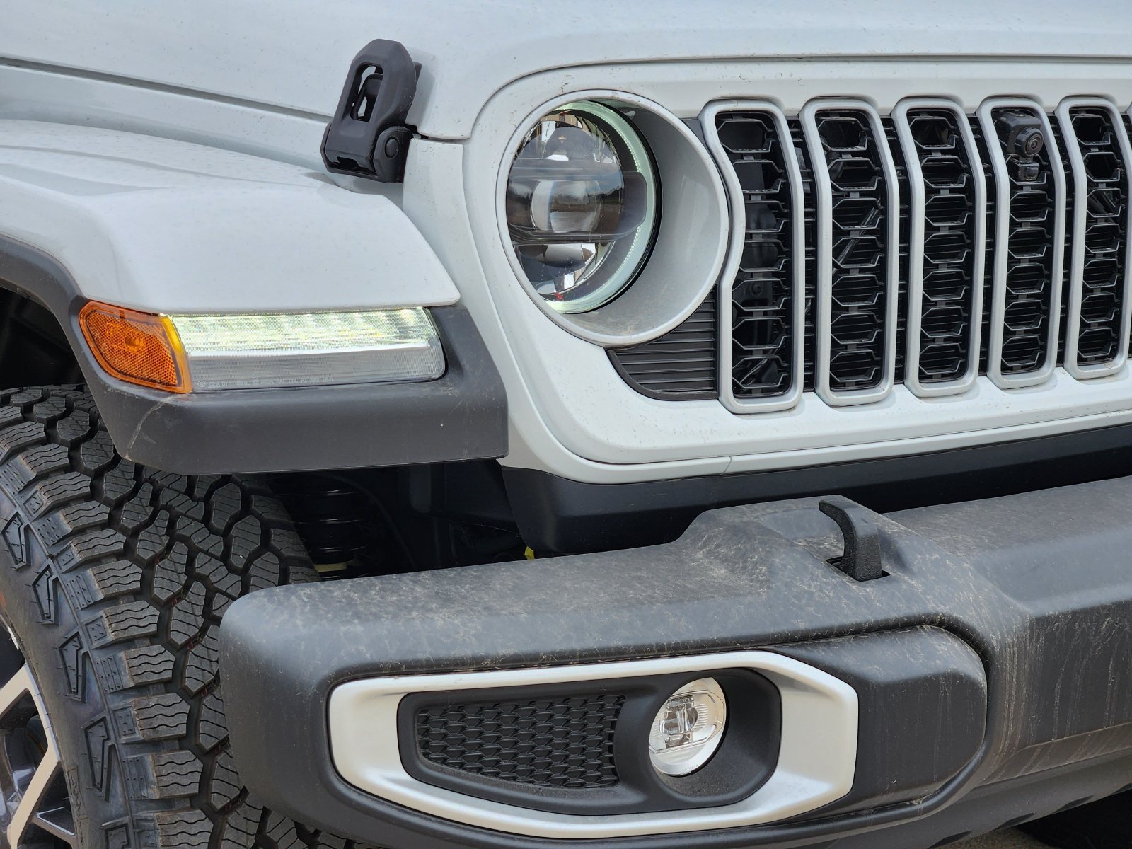 New 2026 Jeep Wrangler Unlimited Sahara AWD/4WD image 9