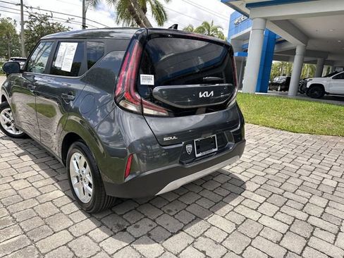 Used 2024 Kia Soul LX w/ Option Group 015 FWD image 12