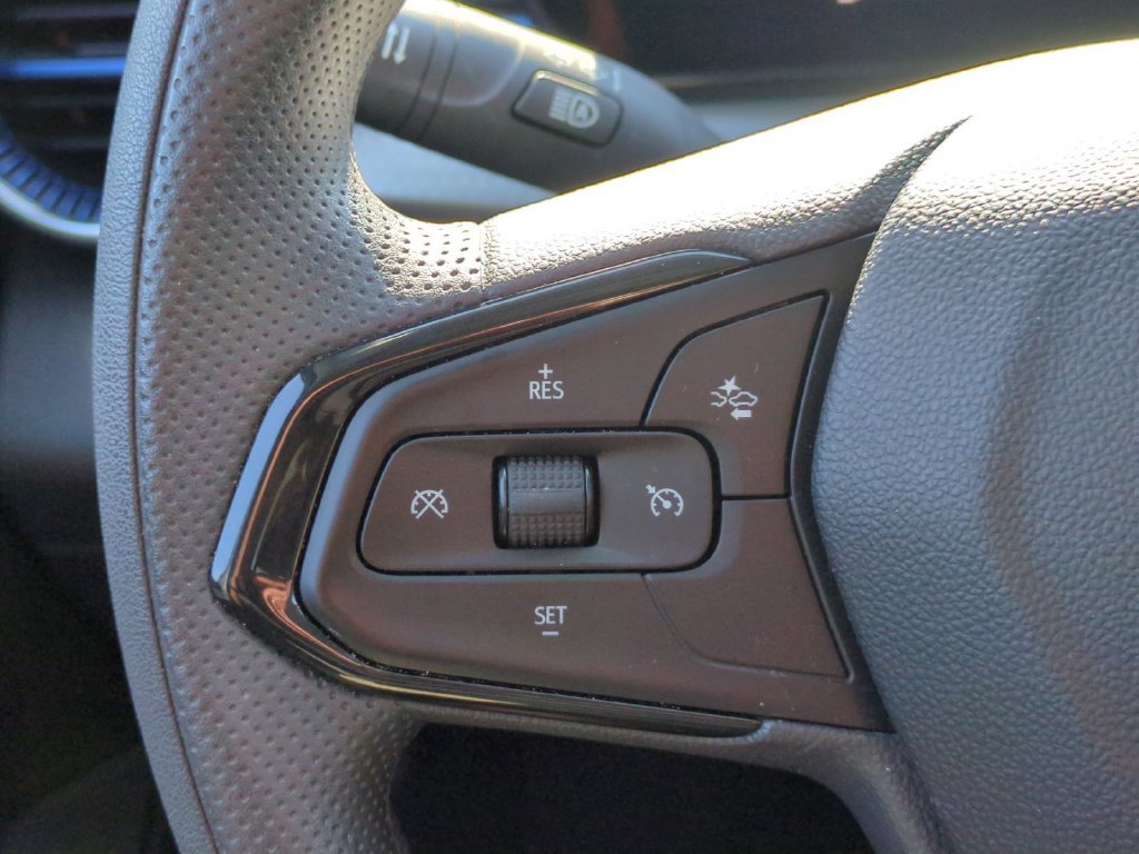 Used 2026 Chevrolet Trax LT FWD image 17
