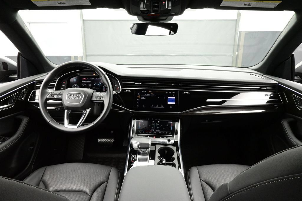 Used 2025 Audi Q8 Premium Plus AWD/4WD image 19