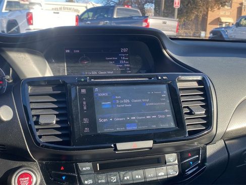 Used 2017 Honda Accord EX-L image 21