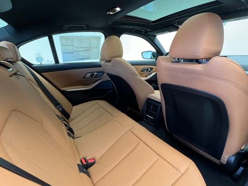 Used 2026 BMW 330i Sedan w/ Premium Package RWD image 8