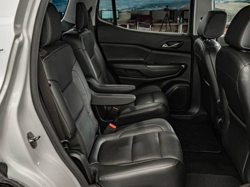 Used 2019 GMC Acadia SLT FWD image 50