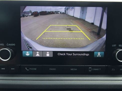 Used 2024 Honda Accord EX image 12