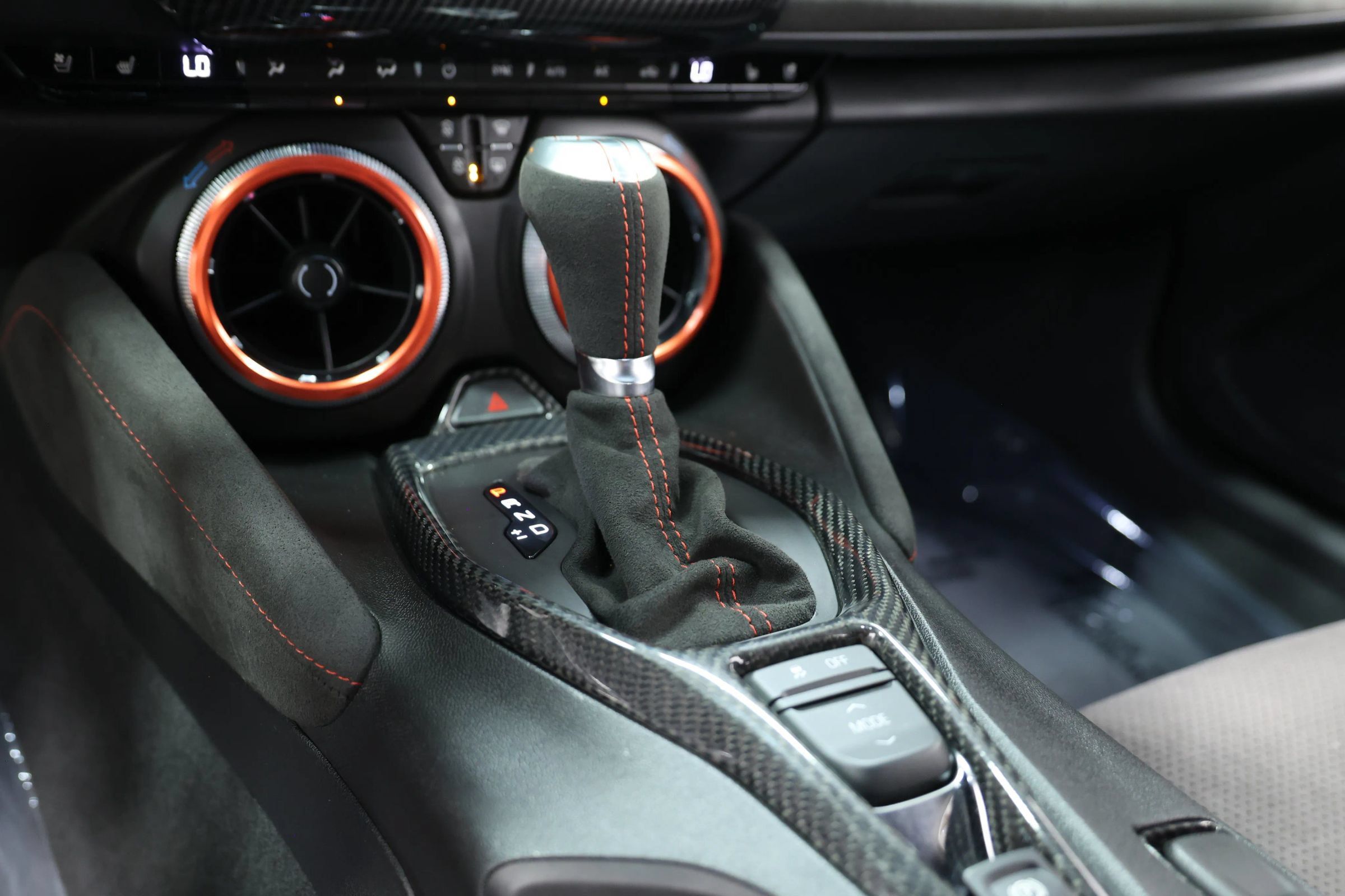 Used 2018 Chevrolet Camaro ZL1 RWD image 42