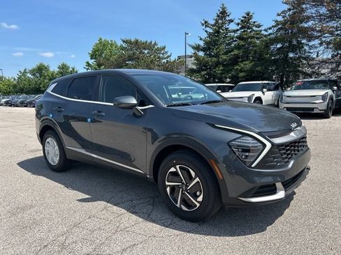 Used 2024 Kia Sportage LX AWD/4WD image 5