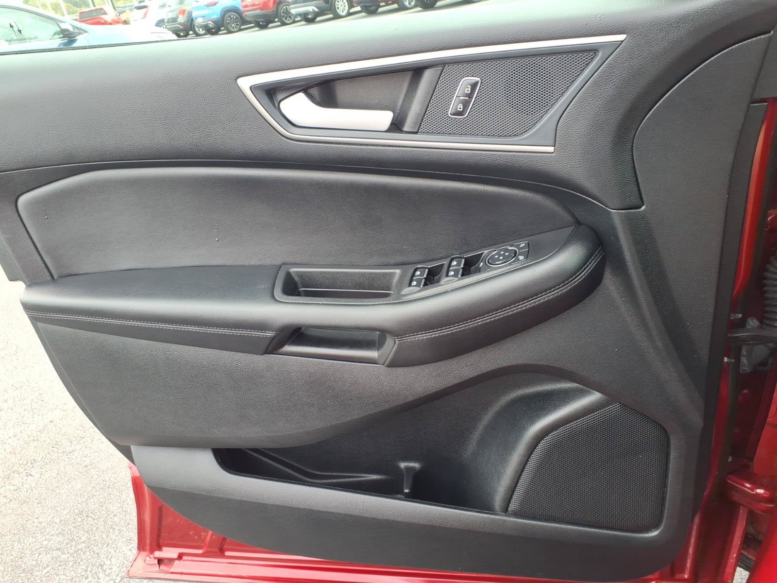 Used 2023 Ford Edge SEL w/ Convenience Package AWD/4WD image 22