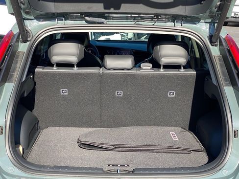 New 2025 Kia Niro Wind image 21