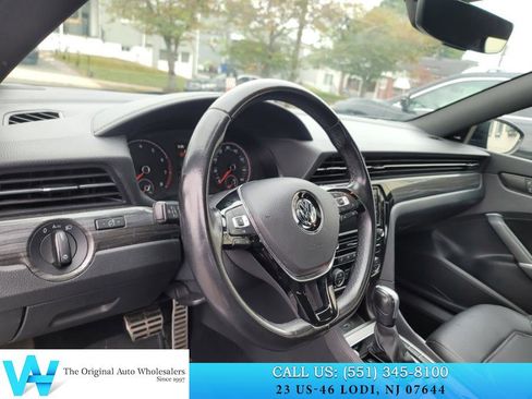 Used 2021 Volkswagen Passat 2.0T R-Line image 24
