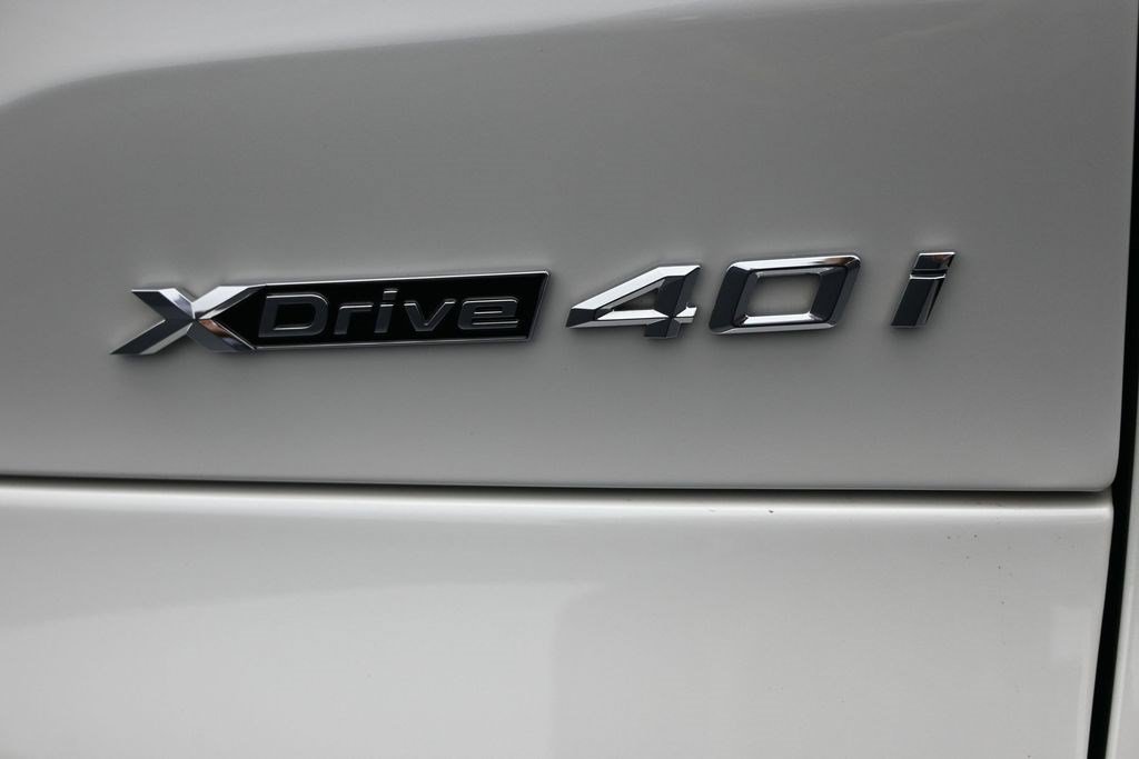 Used 2025 BMW X5 xDrive40i w/ M Sport Package AWD/4WD image 29