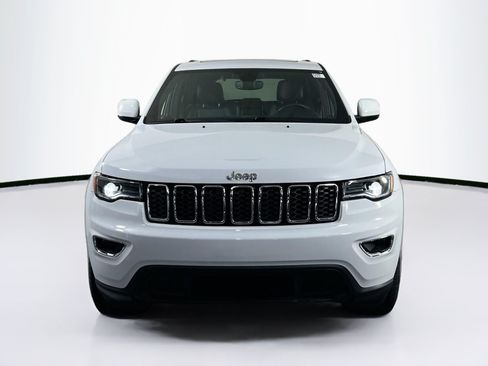 Used 2022 Jeep Grand Cherokee Laredo X AWD/4WD image 2