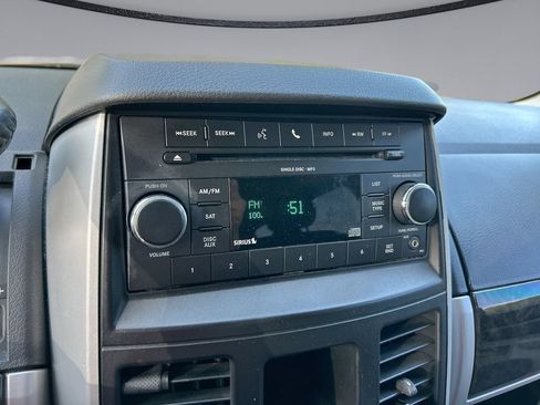 Used 2010 Dodge Grand Caravan SXT FWD image 19