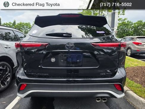 Used 2024 Toyota Highlander XSE AWD/4WD image 5