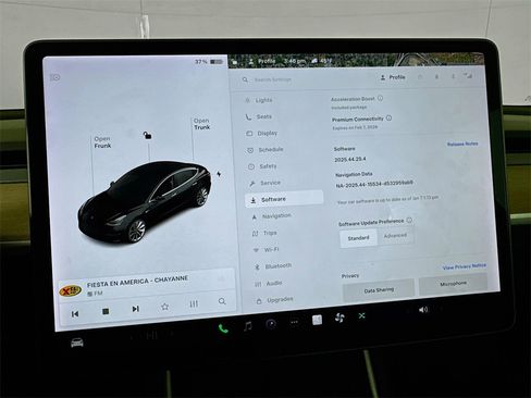 Used 2018 Tesla Model 3 Long Range image 35