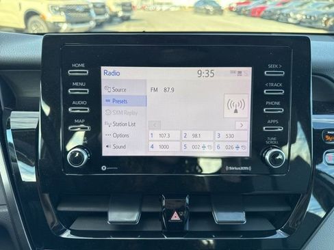 Used 2021 Toyota Camry SE image 21