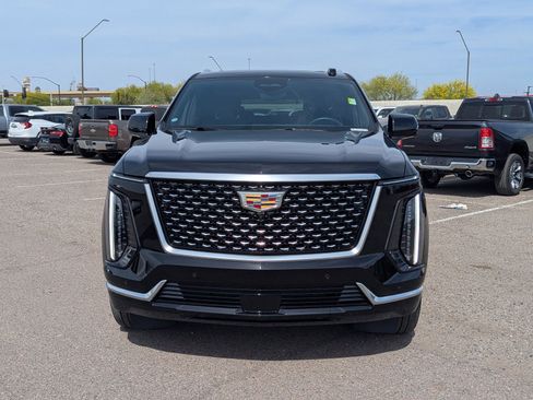 Certified 2025 Cadillac Escalade Premium Luxury w/ Touring Package image 7