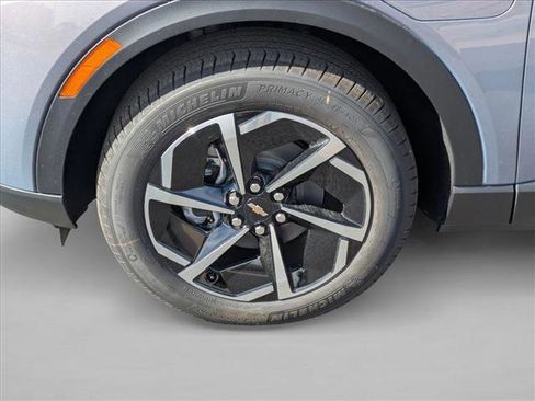 New 2026 Chevrolet Equinox EV LT image 10