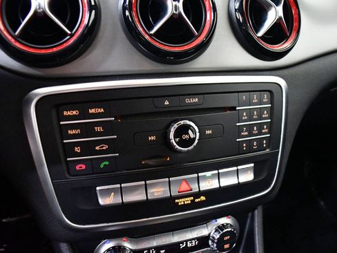 Used 2018 Mercedes-Benz CLA 250 image 20