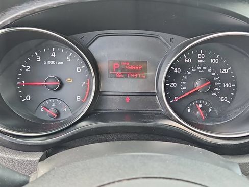 Used 2017 Kia Sedona LX FWD image 15