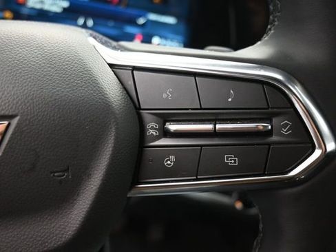Used 2025 Chevrolet Equinox LT FWD image 26