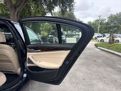 Used 2018 BMW 540i RWD image 19