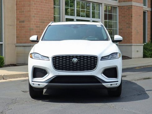 Used 2026 Jaguar F-PACE R-Dynamic S AWD/4WD image 4