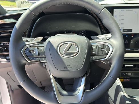 Used 2025 Lexus TX 350 FWD w/ Technology Package image 22